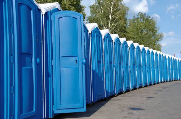 Best Portable restroom trailer rental  in Verandah, FL